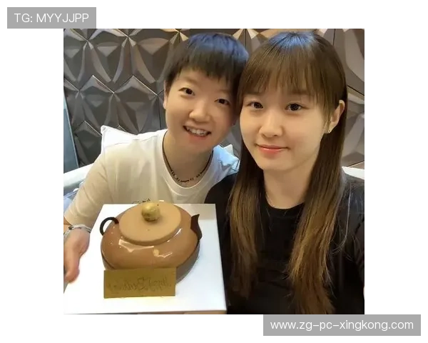 孙颖莎4-0“闺蜜局”大胜刘炜珊，强势晋级别有深意